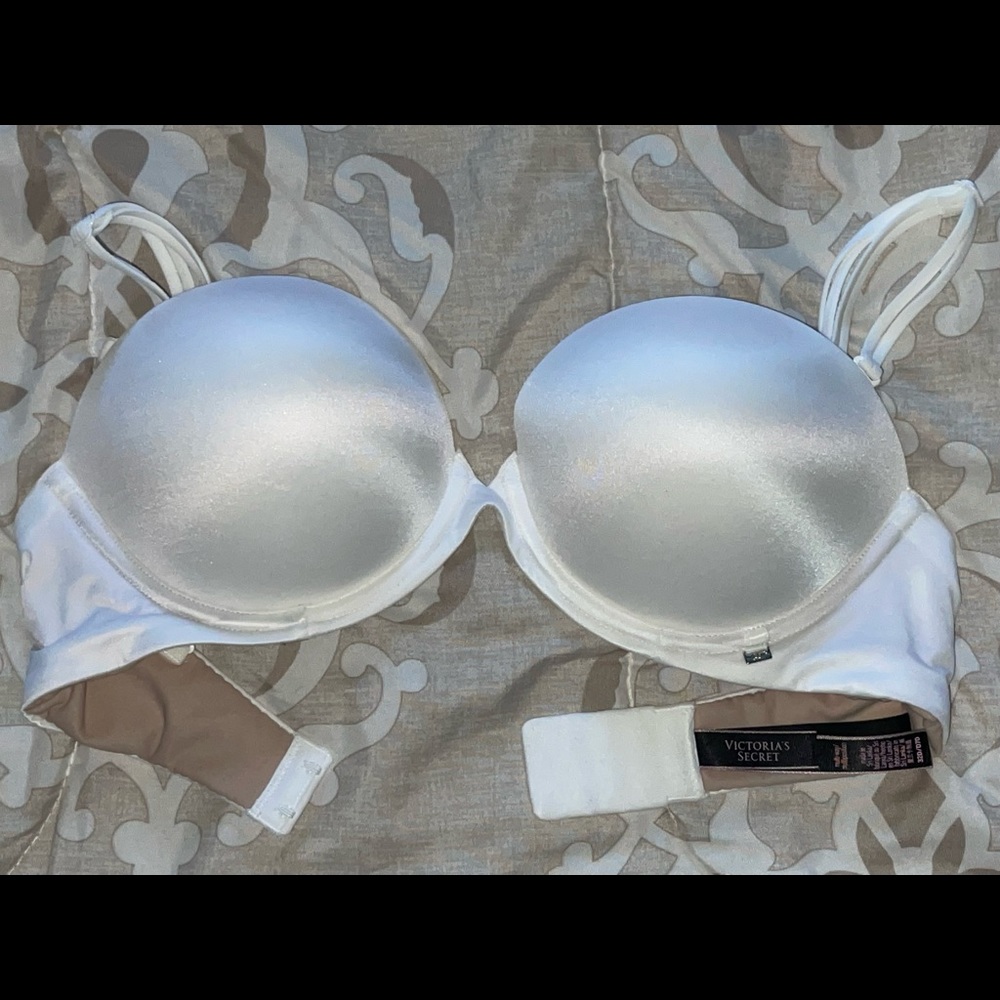 Victoria Secret multi-way push-up bra size 32/DD! New w/o tags!